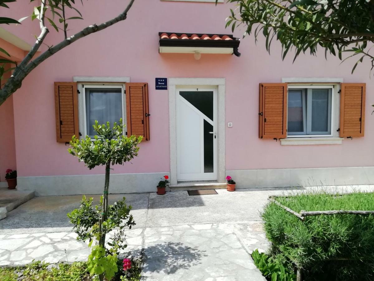 Apartmani Vesna بوجي المظهر الخارجي الصورة